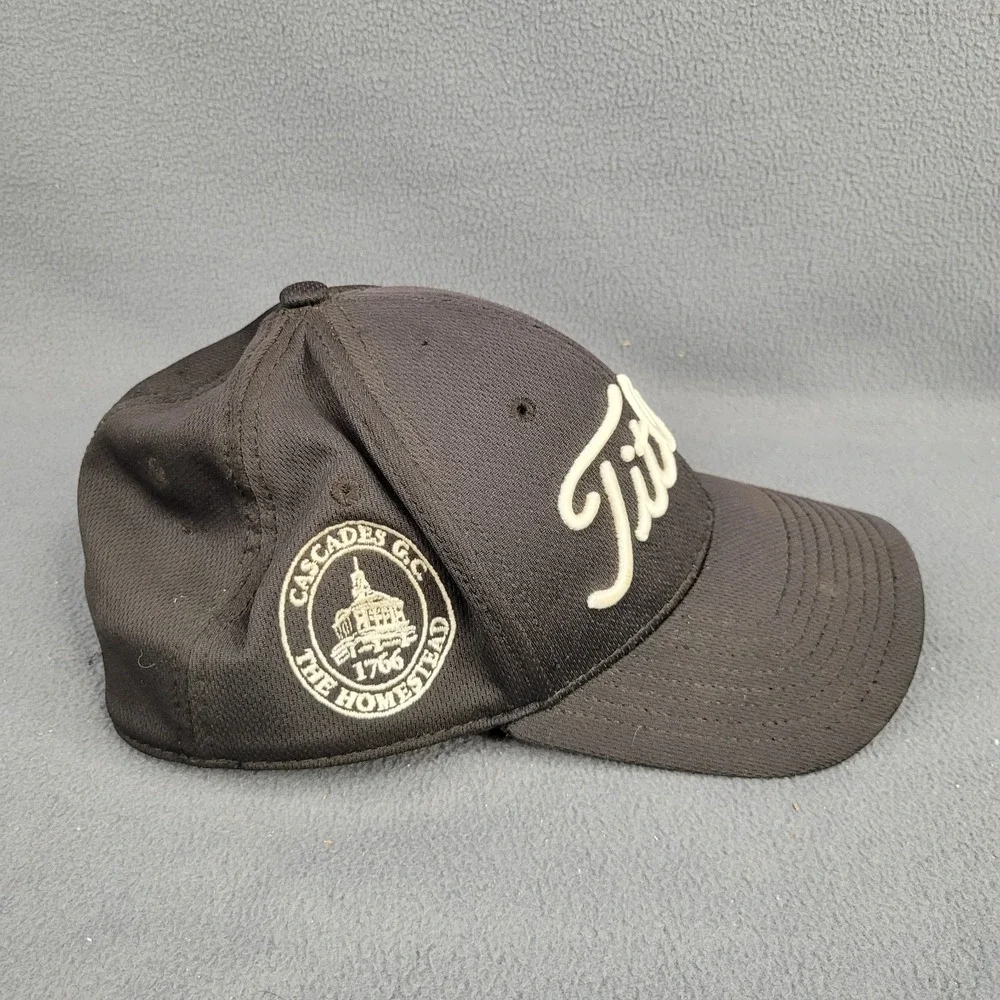 Titleist Golf Hat New Era Mens Small/Medium Black‎ Performance Stretch Cap Logo